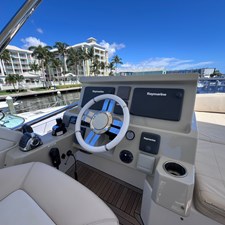 Mer-Sea 30 31_2015 50ft Azimut 50 Flybridge MER-SEA