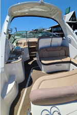 2016 Sea Ray 330 Sundancer 14 15