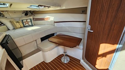 2016 Grady-White Express 330 47 