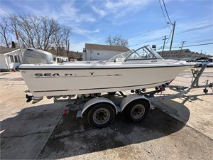 2001 Sea Hunt Escape 200 9 