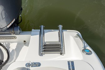 2023 Sea Hunt Ultra 234 24 