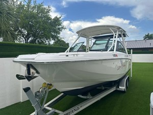 Boston Whaler 230 Vantage 9 WhatsApp Image 2024-12-13 at 09.19.57 (5)