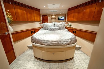 TOP SHELF 24 Bow VIP Stateroom