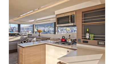 53' 2024 Leopard 53 Powercat 12 7428310_20200409013517361_1_XLARGE