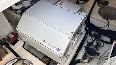 King Fish 28 2018 Riviera 43 Open Bridge seakepper 5