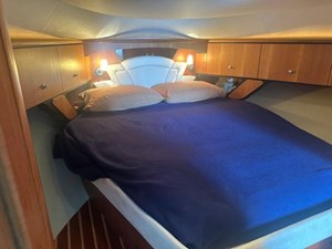 2007 Tiara Yachts 4300 Sovran 58 