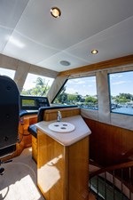 EAGLE'S NEST 45 _enclosed_flybridge_4