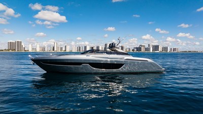 2021 Riva 76' Bahamas 210 