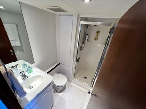 2001 Broward Raised Pilothouse MY 58 