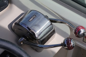 2003 Sea Ray 320 Sundancer 17 