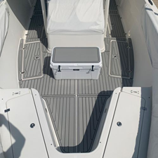 2015 Century 3200 Center Console 8 9