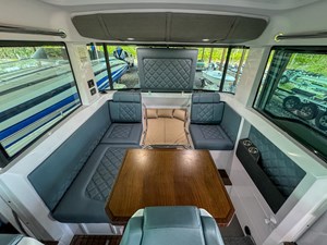 2022 Axopar 37 XC Cross Cabin Brabus 30 