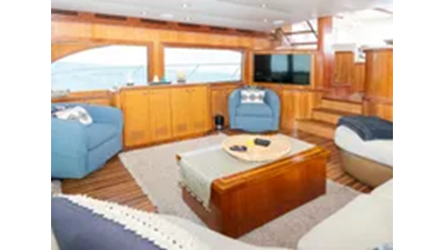 2007 Hatteras 64 Motor Yacht  19 
