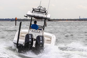 28' Caymas 281HB Center Console 23 
