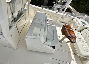378 PURSUIT 9 9_FullSizeRender 5