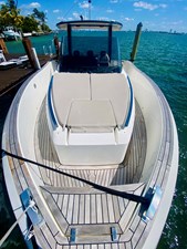 - 8 9_2020 37ft Astondoa 377 Coupe OB