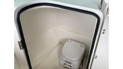 2013 Sea Ray 220 Sundeck 9 