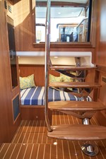 DAYCHASER  13 Interior Cabin