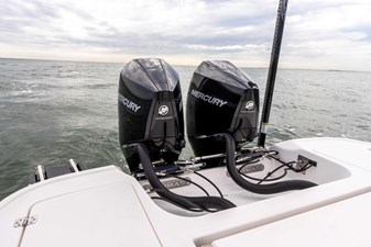 28' Caymas 281HB Center Console 66 
