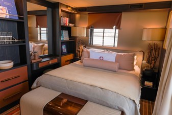 GOLDFINGER 58 31 OVERBLUE GOLDFINGER 58 CATAMARAN FOR SALE