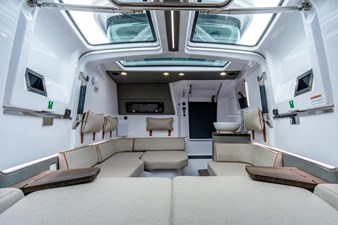 2021 Axopar 37 XC 8 