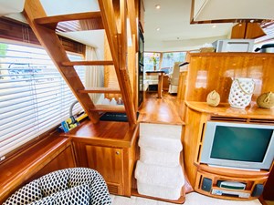 The Motley Crew 38 39_2003 57ft Navigator THE MOTLEY CREW