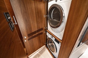 Chaos 27 28_2020 60ft Princess V60 CHAOS