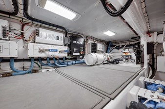 RAINMAKER 45 Engine Room