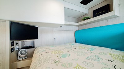 Windward Destiny 37 