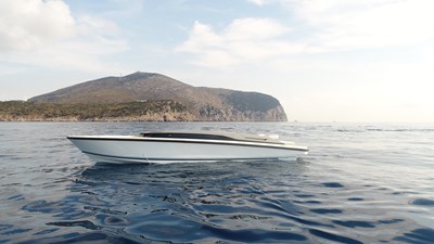 Limo 1 MAORI LIMO - 2024 MOTOR YACHT FOR SALE | EXTERIOR (1)