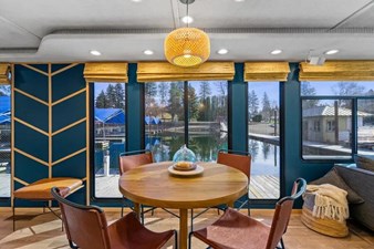2000 Sumerset House Boat 10 
