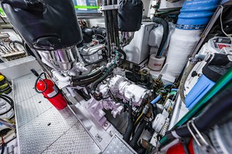 SOUTHERN BELLE 89 Port Gear and PTO