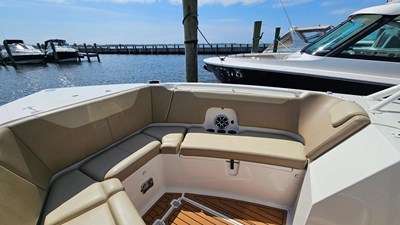 2019 Sailfish 325 DC 36 