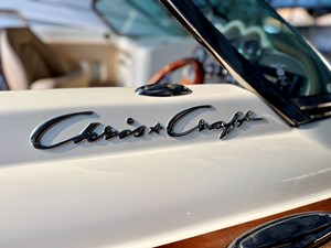 018 Chris-Craft Launch 27 Heritage Trim Edition Surf 120 