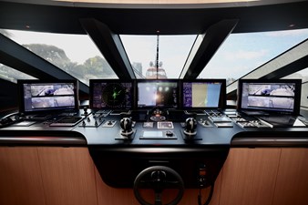 FRANKLIE 15 ROSSINAVI WHEELHOUSE