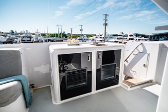 LONE STAR 87 Flybridge Aft