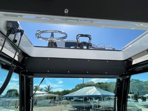 2023 Everglades 273CC 16 