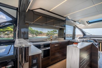 FORZA 5  Sunseeker 65 Kitchen