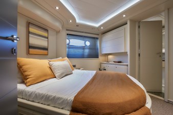 CAMARIK 33 Ferretti112-041