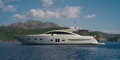 NOE 2 noe-motor-yacht-guy-couach-2800-open_002