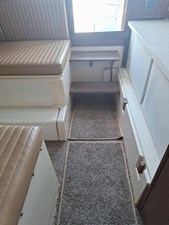 1989 Albin 32 Sportfisher 15 16