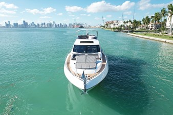 - 4 5_2023 75ft Sunseeker Sport Yacht