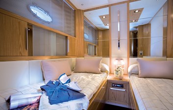 74 Muse (Demo Boat) 14 Rodman Muse 74 Interior