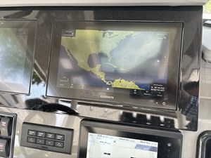 - 13 14_2022 28ft Pursuit S288 Center Console