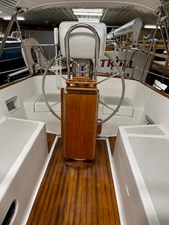 TRILLIUM 1 Cockpit and Helm