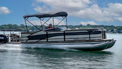 2024 Vanderbilt 700T Twin Engine Tritoon 0 1