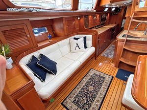 ACADIA 23 Main Salon, Stbd Aft
