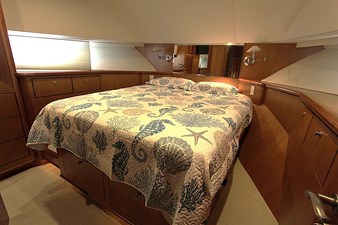Symbol 62' Pilothouse 10 VIP Stateroom