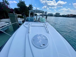 - 9 10_2016 33 Monterey 335 Sport Yacht