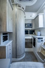 Dog House II  46 41_regulator_dog_house_ii_cabin_4